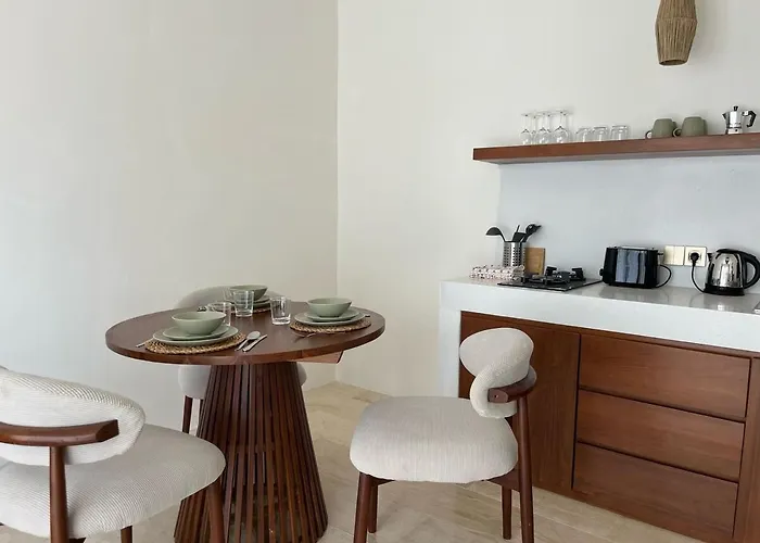 Ferienhaus Cozy 1br Wood Furnished In Nelayan Reef