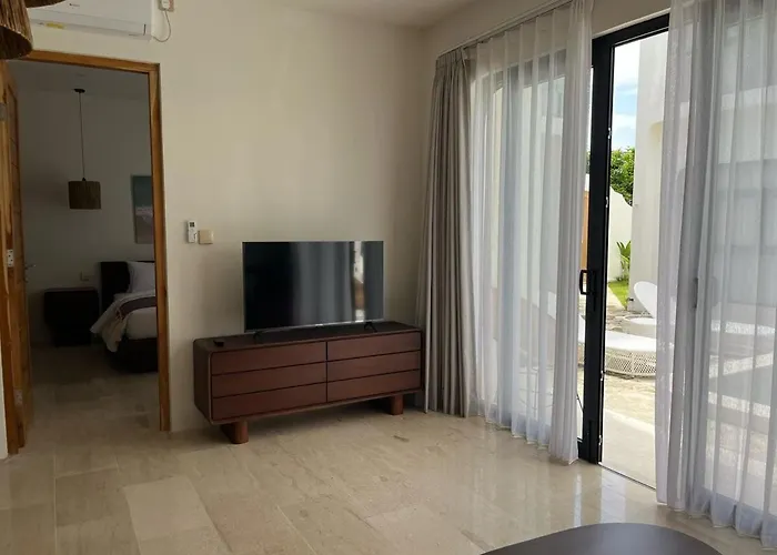 Cozy 1br Wood Furnished In Nelayan Reef Ferienhaus